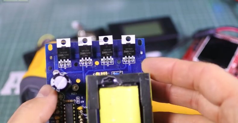 Преобразователь напряжения своими руками: как сделать инвертор (повышающий и понижающий) с 12В на 220В для различных нужд?