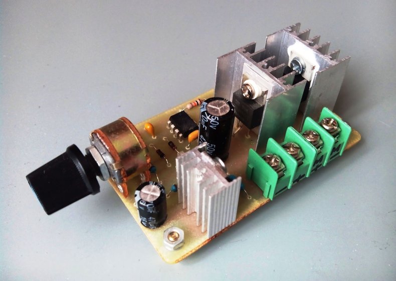 Регулятор оборотов своими руками: поэтапная инструкция создания без знания электроники регулятора для двигателя переменного тока 220В