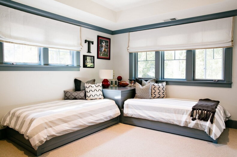 Как правильно поставить кровать в спальне любой площади