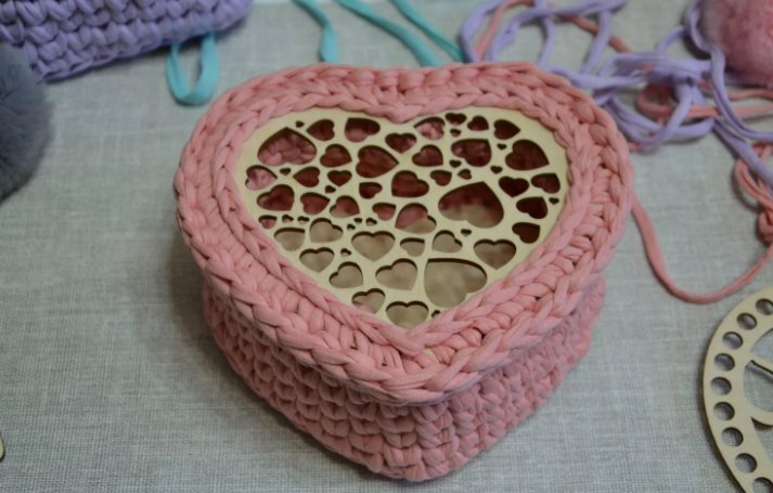 Как связать корзинку из трикотажной пряжи крючком - простой мастер-класс для начинающих